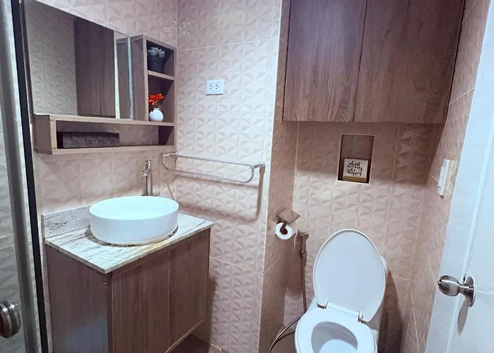 Deluxe Soft Super King Bed With Sofa Bed Sunvida Tower Across Sm Hotel apartamentowy Cebu