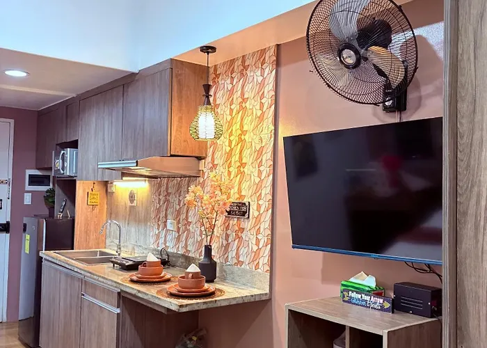 Deluxe Soft Super King Bed With Sofa Bed Sunvida Tower Across Sm Hotel apartamentowy Cebu